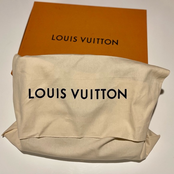 LOUIS VUITTON DAMIER GRAPHITE PORTE DOCUMENTS-VOYAGE NWOT. WITH BOX  & POUCH - Picture 6 of 8